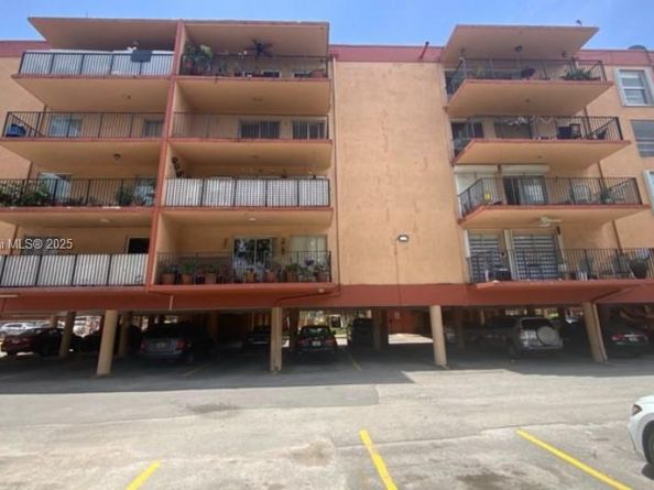 1950 W 56th St 2311B, Hialeah FL 33012