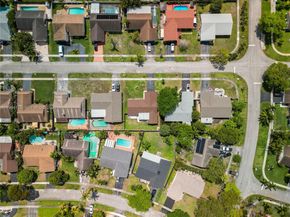 8631 NW 48th St, Lauderhill FL 33351