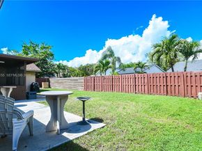 8631 NW 48th St, Lauderhill FL 33351