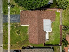 8631 NW 48th St, Lauderhill FL 33351