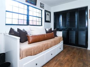 8631 NW 48th St, Lauderhill FL 33351