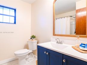 8631 NW 48th St, Lauderhill FL 33351