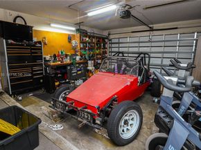 8631 NW 48th St, Lauderhill FL 33351