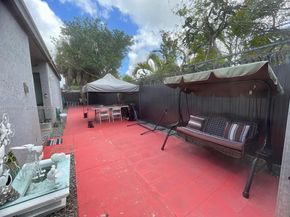 4518 NW 185th St, Miami Gardens FL 33055