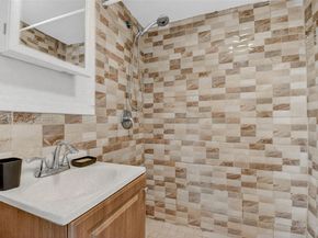 643 NE 130th St, North Miami FL 33161