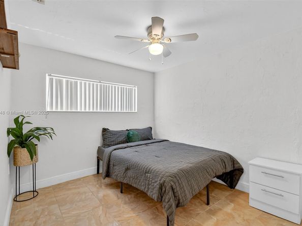 643 NE 130th St, North Miami FL 33161