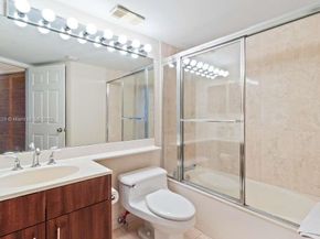 3600 Mystic Pointe Dr 1209, Aventura FL 33180