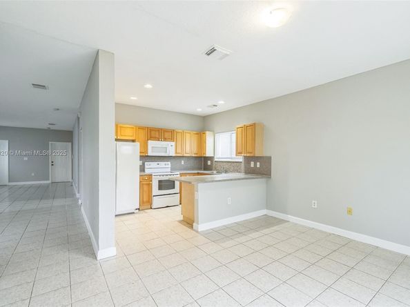 3156 NE 4th St, Homestead FL 33033