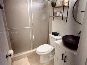 8650 SW 67th Ave 1042, Pinecrest FL 33156