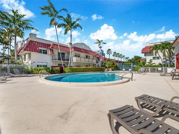 8650 SW 67th Ave 1042, Pinecrest FL 33156