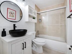 8650 SW 67th Ave 1042, Pinecrest FL 33156