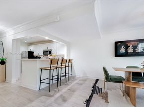 8650 SW 67th Ave 1042, Pinecrest FL 33156