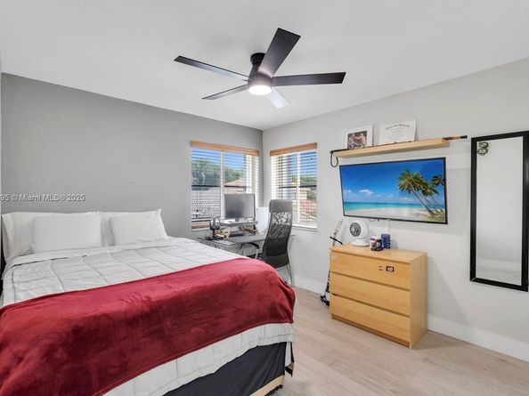 1012 Tupelo Way, Weston FL 33327