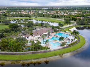 1012 Tupelo Way, Weston FL 33327