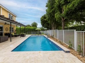 1012 Tupelo Way, Weston FL 33327