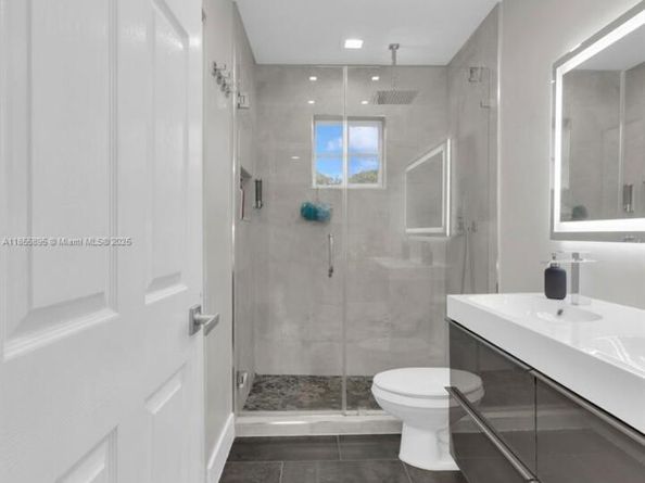 1012 Tupelo Way, Weston FL 33327
