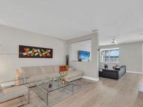 1012 Tupelo Way, Weston FL 33327