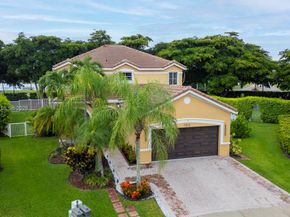 1012 Tupelo Way, Weston FL 33327