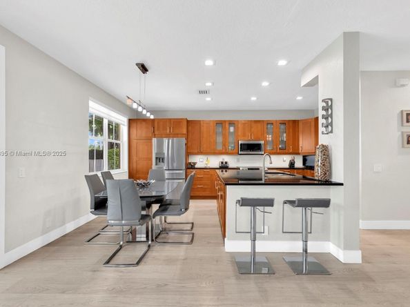 1012 Tupelo Way, Weston FL 33327