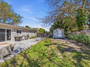 6140 SW 62nd St, South Miami FL 33143