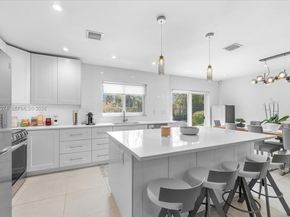 6140 SW 62nd St, South Miami FL 33143