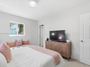 6140 SW 62nd St, South Miami FL 33143