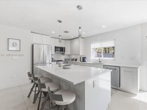 6140 SW 62nd St, South Miami FL 33143