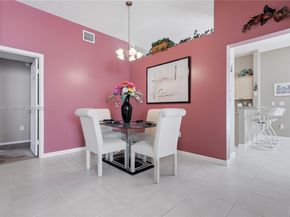 14033 N Cypress Cove Cir, Davie FL 33325