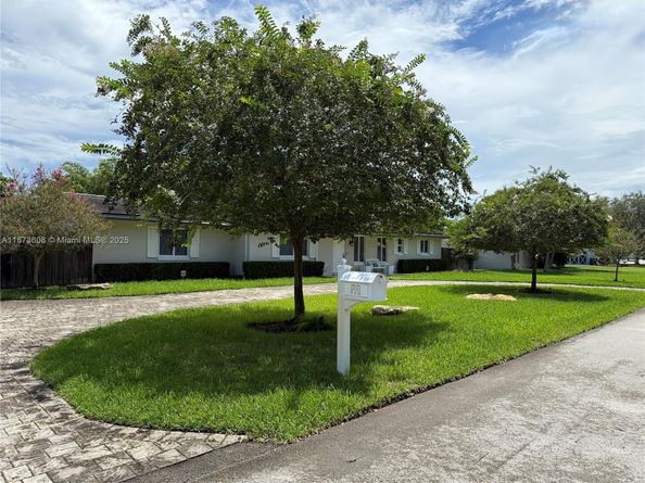 17071 SW 85th Ave, Palmetto Bay FL 33157