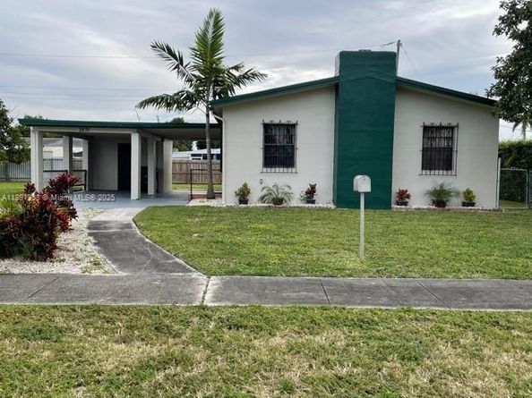 3831 W 4th Ct, Hialeah FL 33012