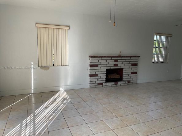 3831 W 4th Ct, Hialeah FL 33012