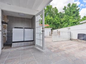 12121 SW 107th St, Miami FL 33186