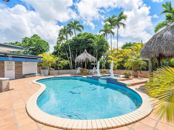 12121 SW 107th St, Miami FL 33186