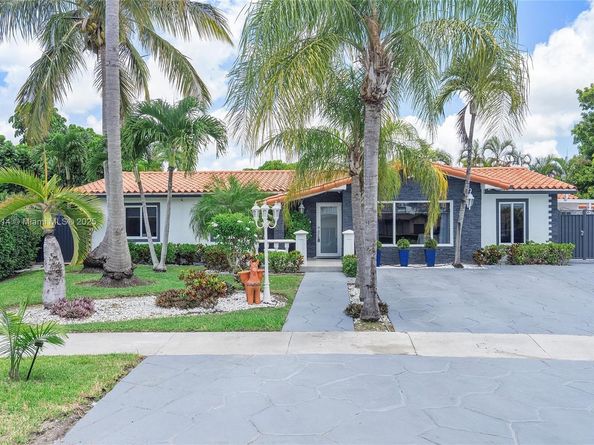 12121 SW 107th St, Miami FL 33186