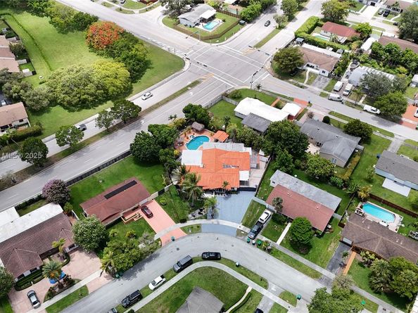 12121 SW 107th St, Miami FL 33186