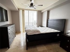 2001 N Ocean Blvd 701, Fort Lauderdale FL 33305