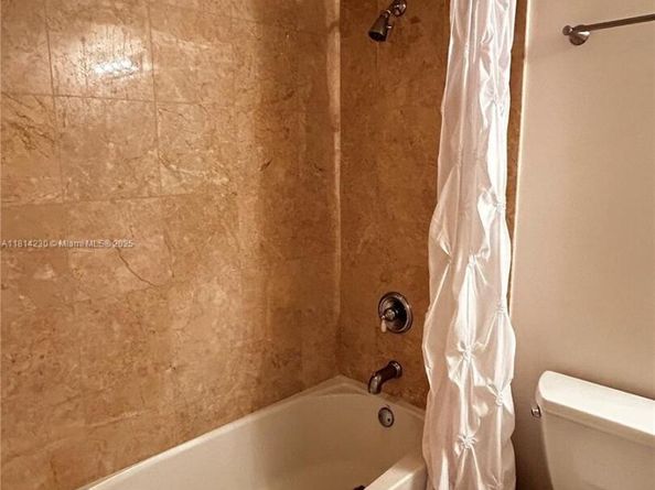 2001 N Ocean Blvd 701, Fort Lauderdale FL 33305