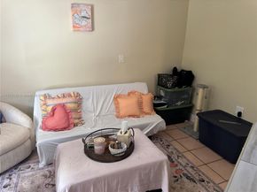 2960 SW 17th St, Fort Lauderdale FL 33312