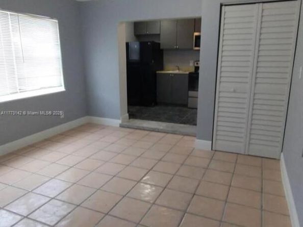 2960 SW 17th St, Fort Lauderdale FL 33312