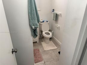 2960 SW 17th St, Fort Lauderdale FL 33312