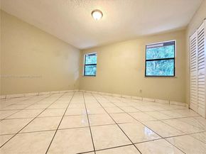 10554 NW 3rd St, Pembroke Pines FL 33026