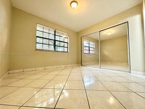 10554 NW 3rd St, Pembroke Pines FL 33026