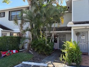 10554 NW 3rd St, Pembroke Pines FL 33026