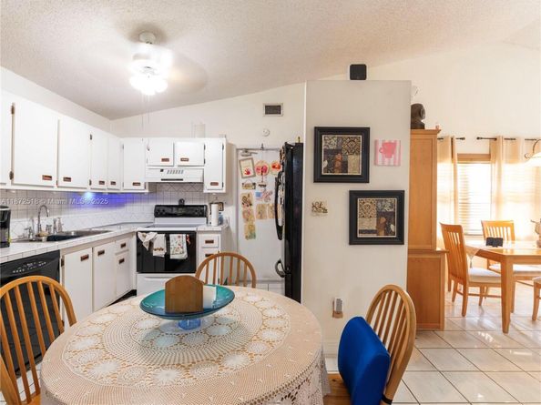15275 SW 56th Ter, Miami FL 33193