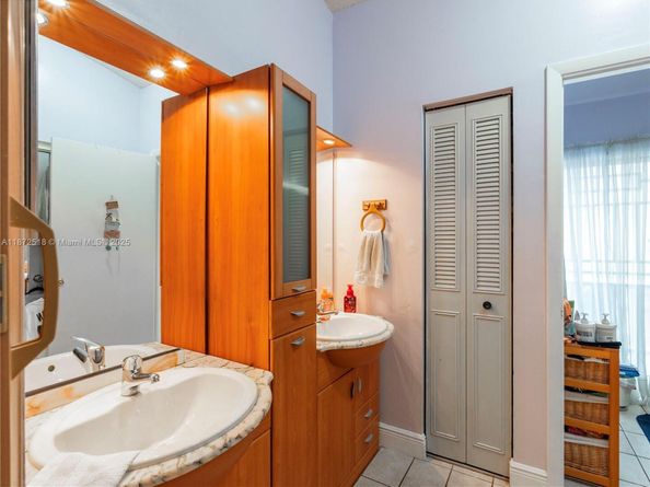 15275 SW 56th Ter, Miami FL 33193
