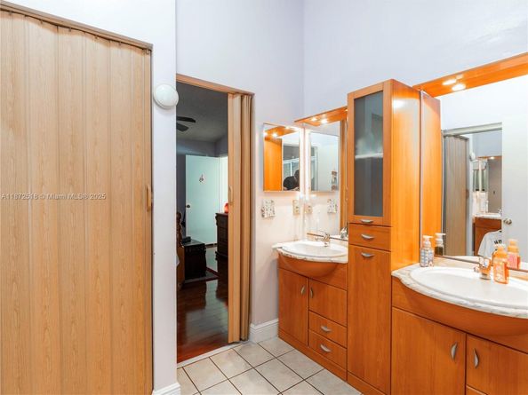 15275 SW 56th Ter, Miami FL 33193