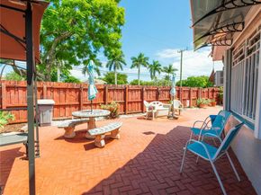 15275 SW 56th Ter, Miami FL 33193