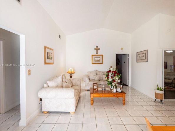 15275 SW 56th Ter, Miami FL 33193