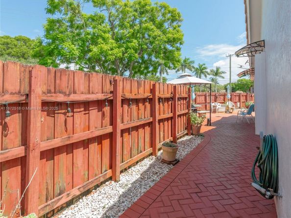 15275 SW 56th Ter, Miami FL 33193