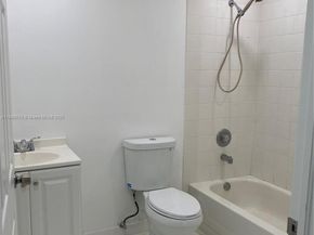 9725 NW 52nd St 522, Doral FL 33178